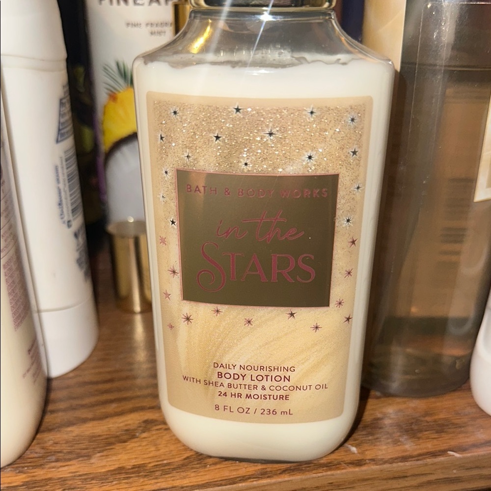 Bath & Body Works In The Stars Nourishing Lotion - Gold and Cream